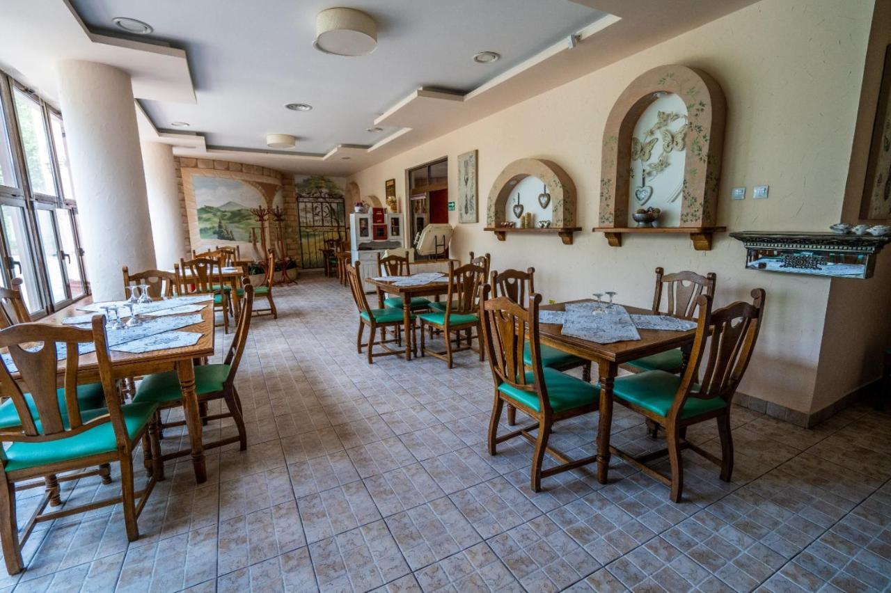 Hotel Tex Club Botoşani Dış mekan fotoğraf