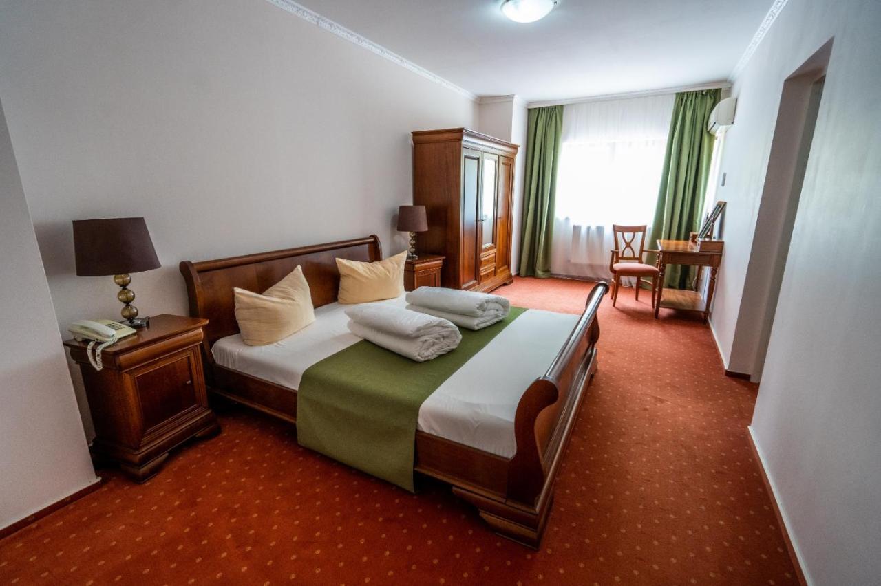 Hotel Tex Club Botoşani Dış mekan fotoğraf