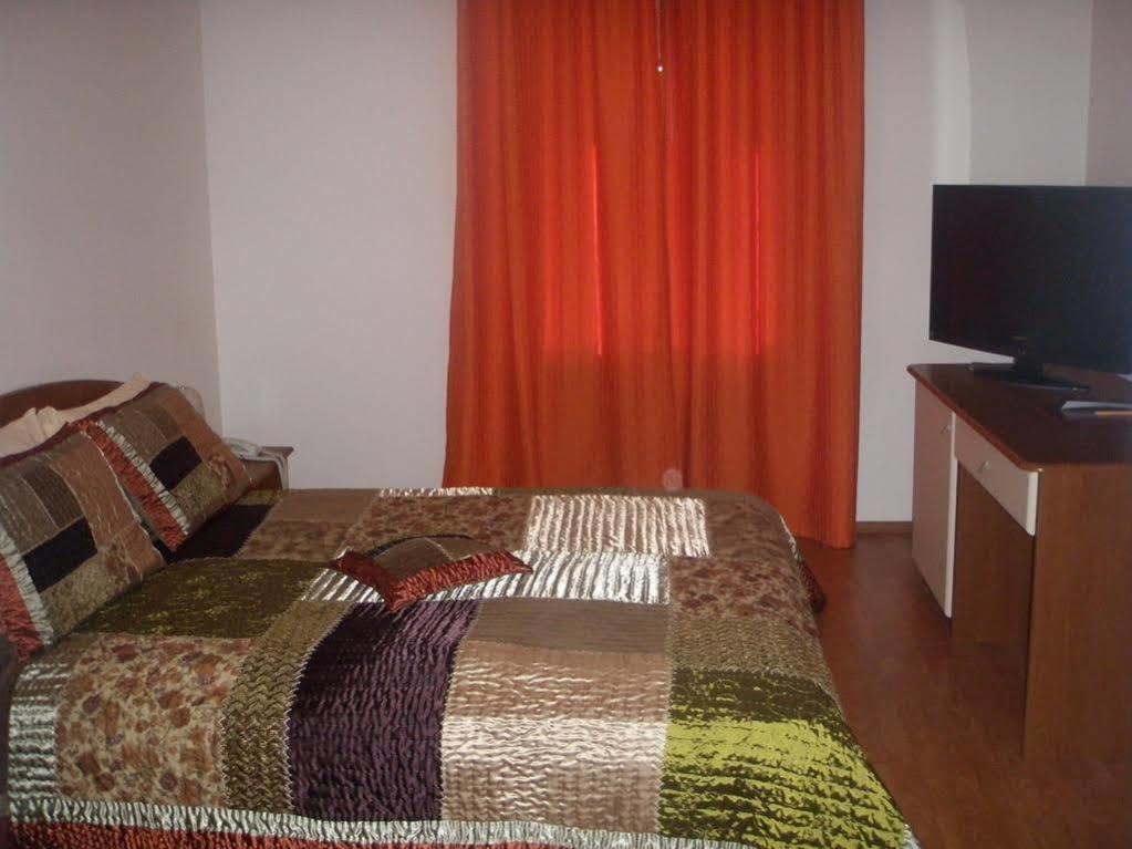 Hotel Tex Club Botoşani Dış mekan fotoğraf