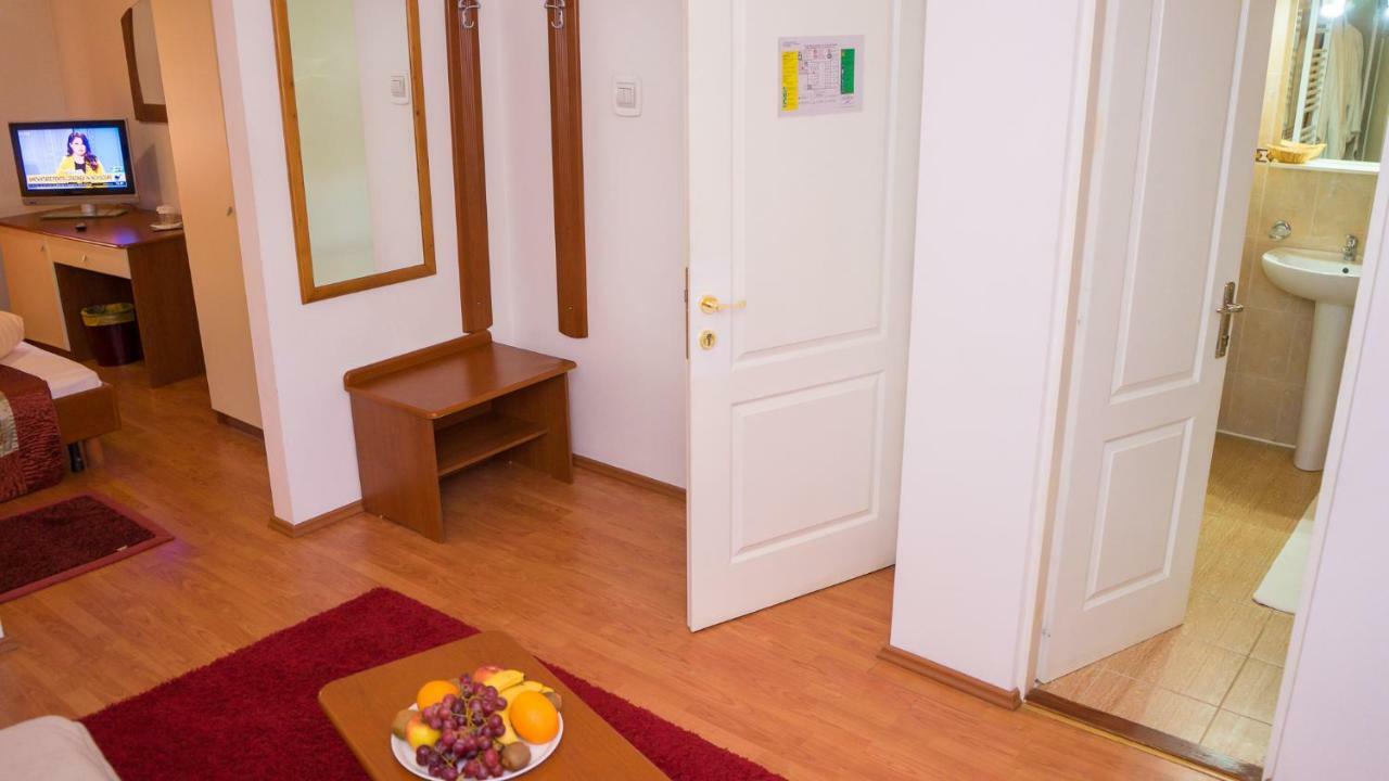 Hotel Tex Club Botoşani Dış mekan fotoğraf