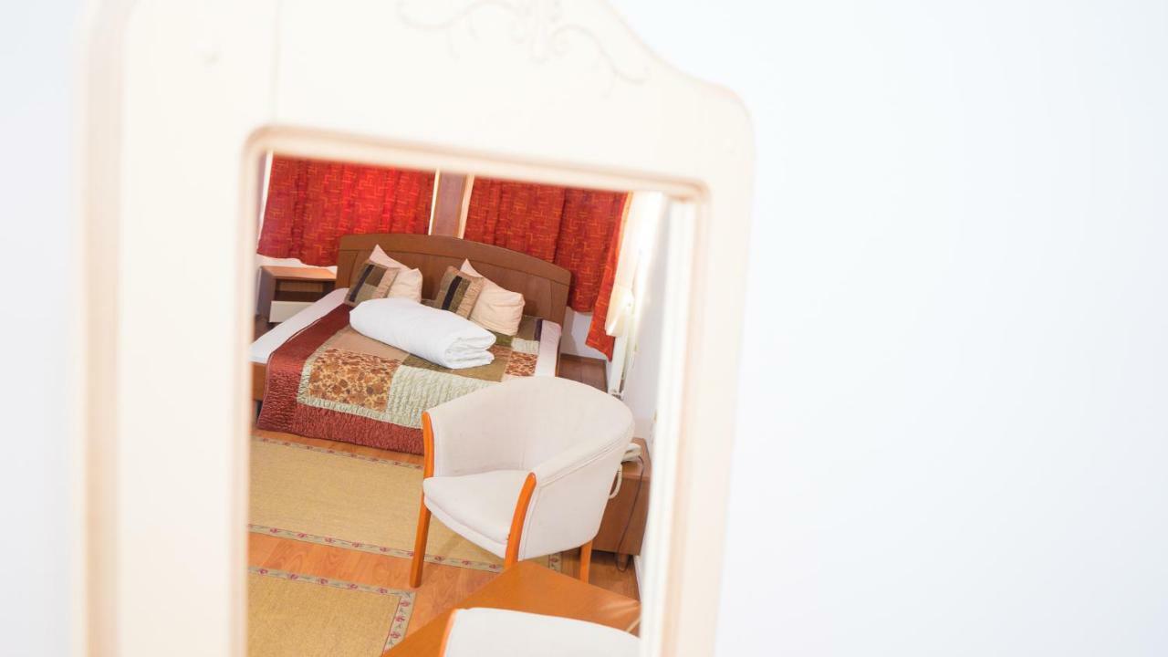 Hotel Tex Club Botoşani Dış mekan fotoğraf
