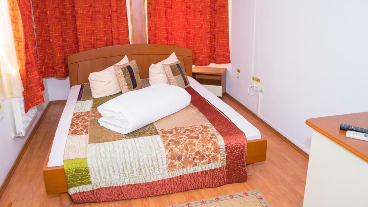 Hotel Tex Club Botoşani Dış mekan fotoğraf