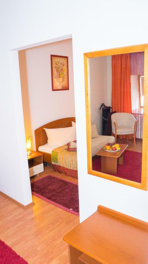 Hotel Tex Club Botoşani Dış mekan fotoğraf