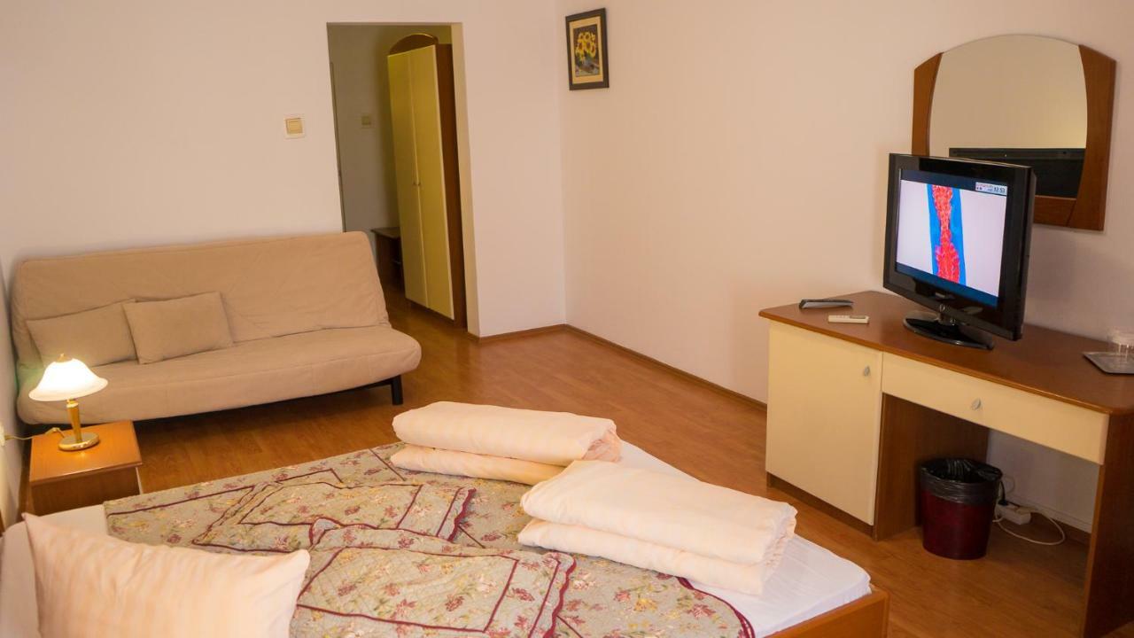 Hotel Tex Club Botoşani Dış mekan fotoğraf