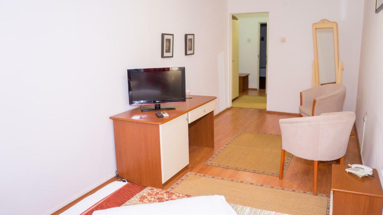 Hotel Tex Club Botoşani Dış mekan fotoğraf