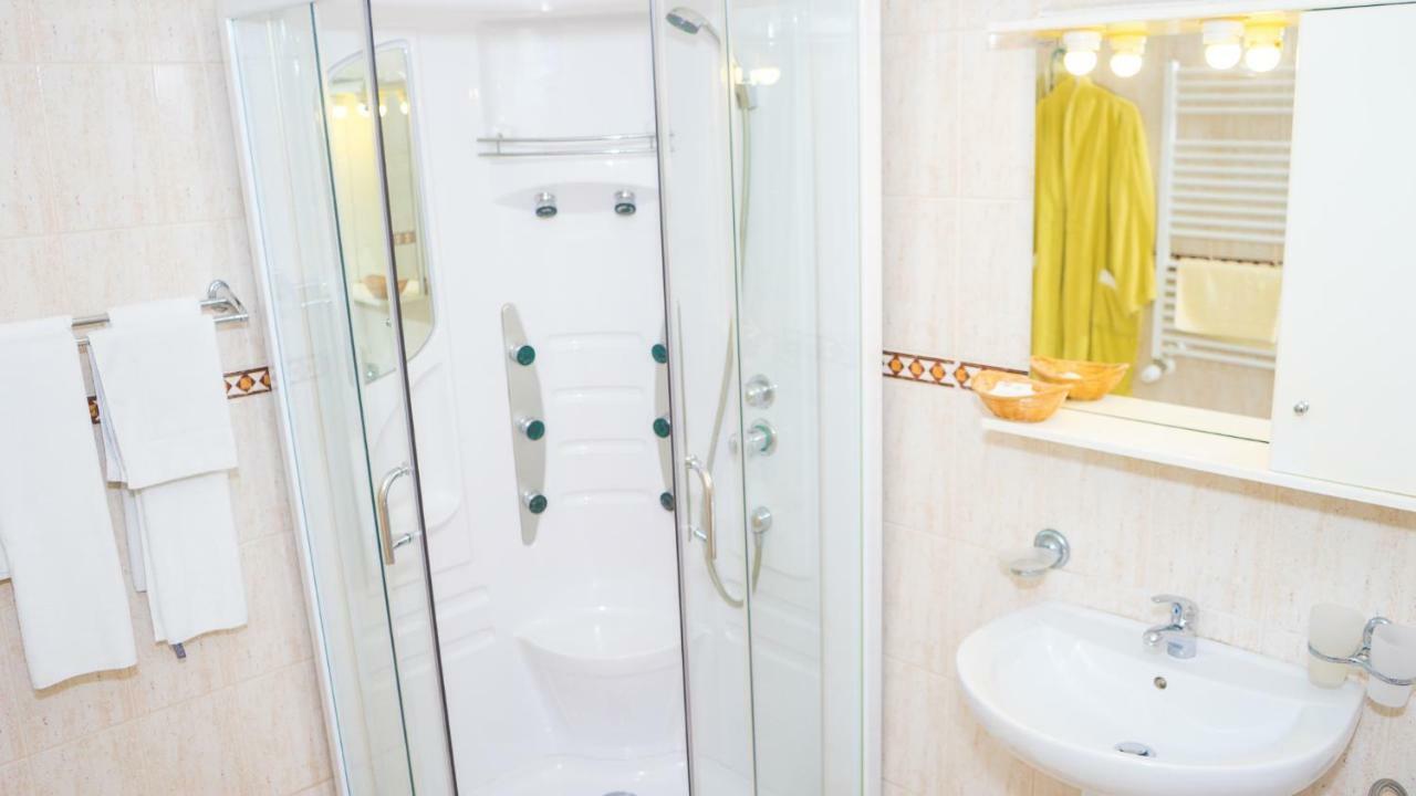 Hotel Tex Club Botoşani Dış mekan fotoğraf